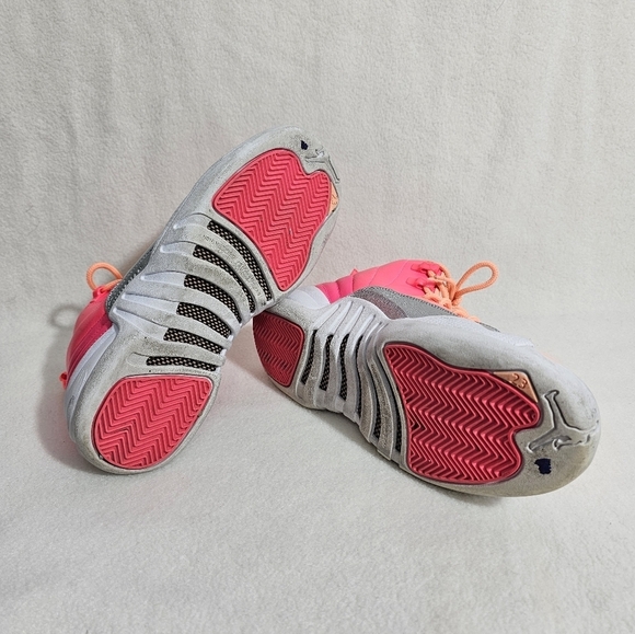 Air Jordan 12 Retro GS Sunrise Pink Basketball Sneakers - Picture 6 of 6